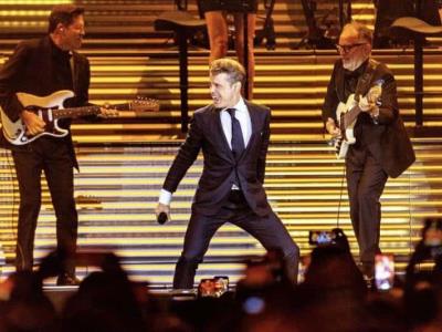 Luis Miguel, voz y carisma en primero de los conciertos en Marbella