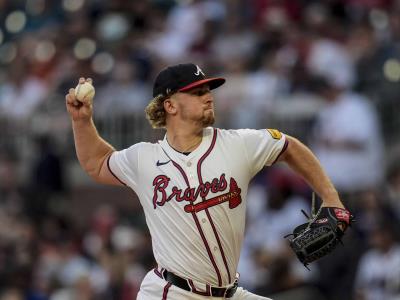 MLB: Novato Schwellenbach retira a 19 en fila, Bravos ganan