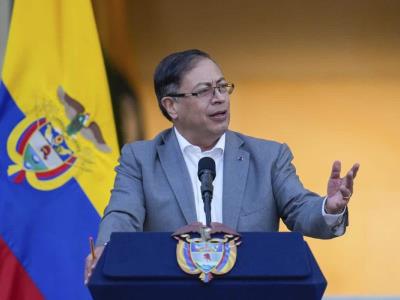 Petro celebra los logros de la primera mitad de su mandato