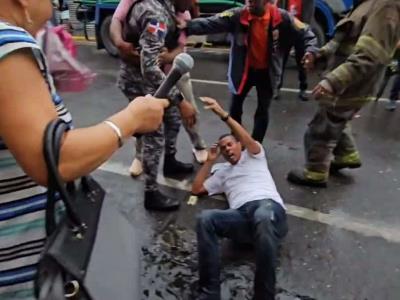 VIDEO| Momento de agresión policial a periodistas en Santiago