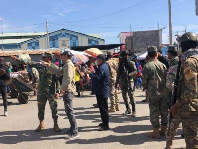 Visita de delegación militar China al paso fronterizo Dajabón