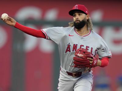 Zach Neto consigue otro jonrón por Angelinos, que derrotan a Reales