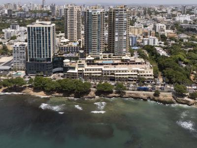 19 años de decadencia: el declive del Malecon Center