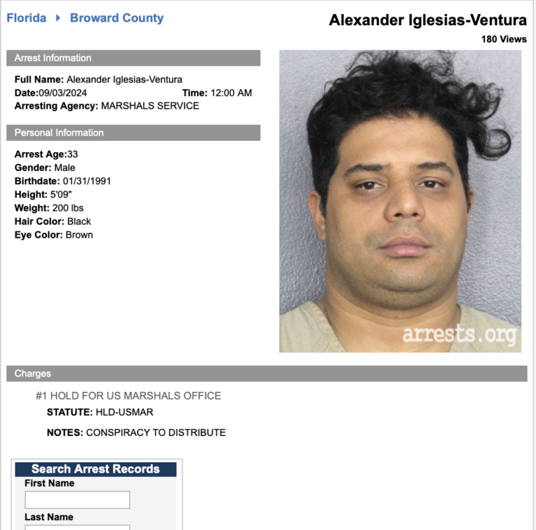 Alexander Iglesias Ventura es formalmente fichado en el condado de Broward, Florida