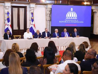 Abinader da seguimiento al proyecto de reforma constitucional
