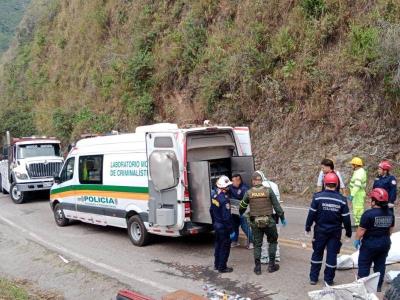 Accidente de autobús en Colombia deja 8 muertos