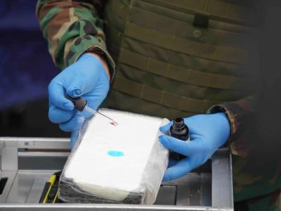 Capturan a dos dominicanos con alijo de cocaína y marihuana