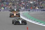 En un emocionante Gran Premio Británico, Hamilton gana dejando atrás a Verstappen