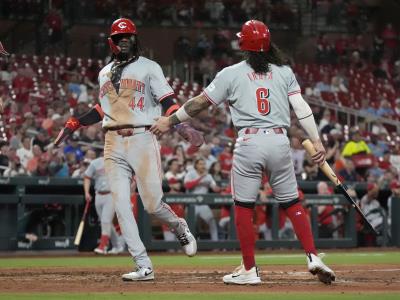 Elly de la Cruz se robó dos bases en triunfo ante Cardenales