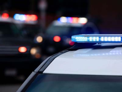 Hombre balea de muerte a tres personas en Hawái