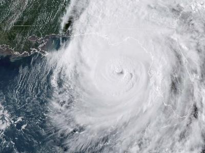 Huracán Helene llega a Florida con categoría 4