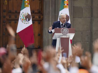 Miles de seguidores despiden a Andrés Manuel López Obrador