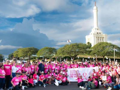 Prevención del cáncer de mama: Marcha Solidaria en RD