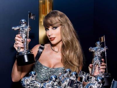 Taylor Swift reina en los MTV VMAs 2024 con siete premios