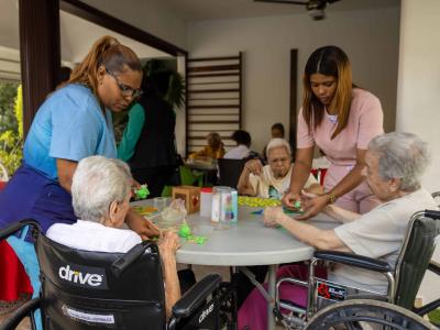 Vivir Más, un centro gerontológico que vela por el bienestar de los ad