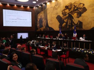 Asamblea Nacional recesa lectura de la nueva Constitución dominicana