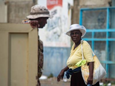 El 24.8 % de los haitianos que entra al país, no sale