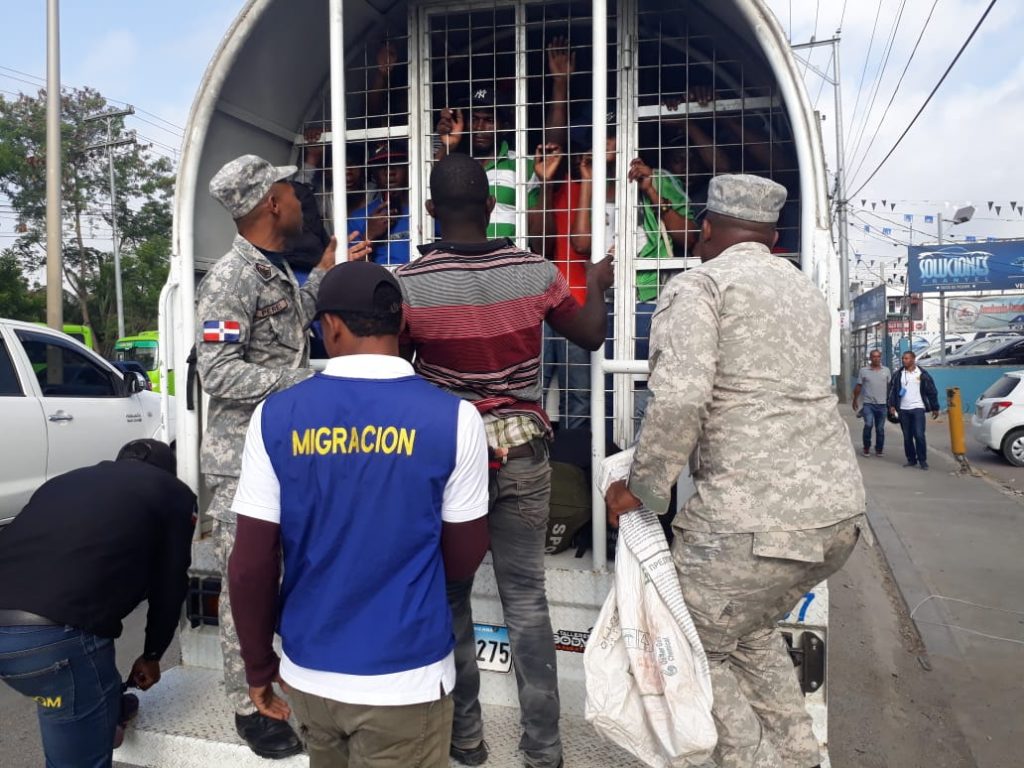 Haití denuncia ante la OEA que la deportación de haitianos es una 