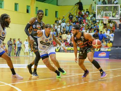 La Cancha acaricia su pase a la final en Moca