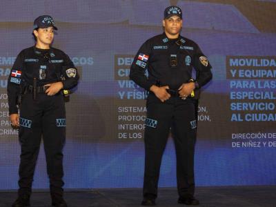 Nuevos uniformes policiales costaron RD$1,053 millones