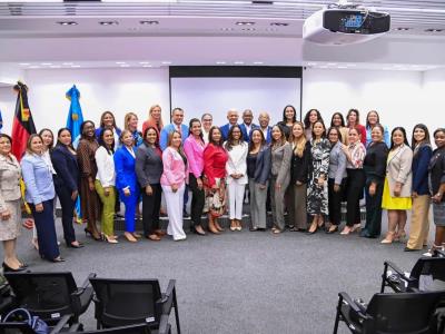 Programa de formación fortalecerá rol de las mujeres en el Congreso