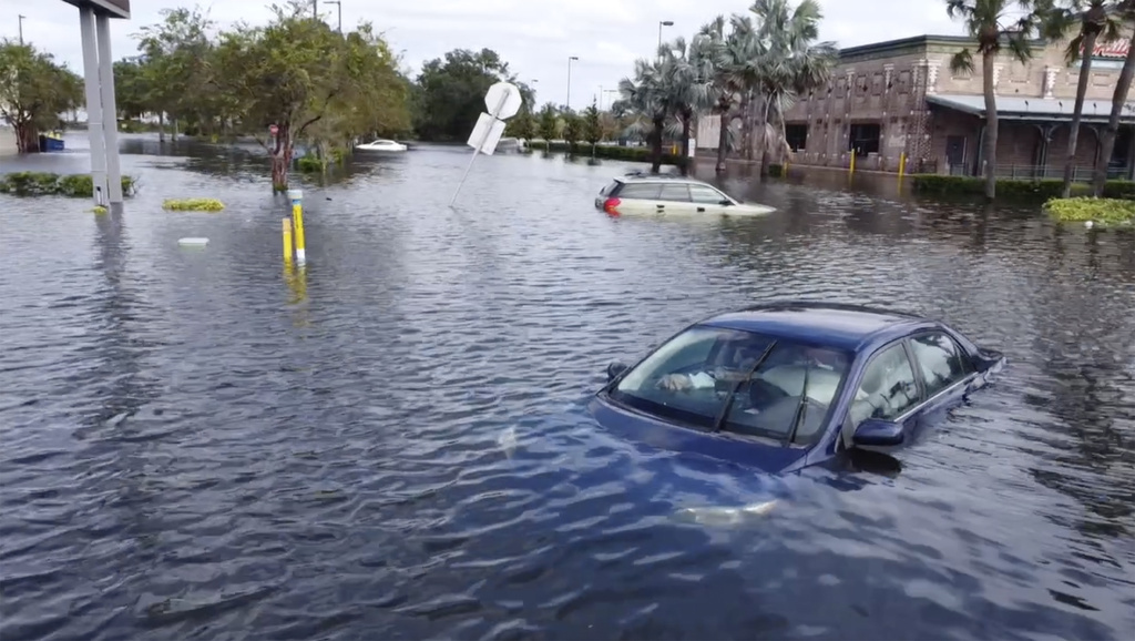 Tornados y huracán Milton dejan 16 fallecidos en Florida