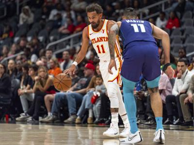 Young anota 38 puntos y Hawks superan a Hornets