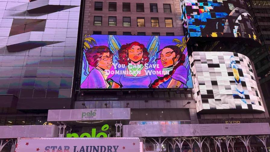 Cartel en Times Square critica la prohibición del aborto en República Dominicana