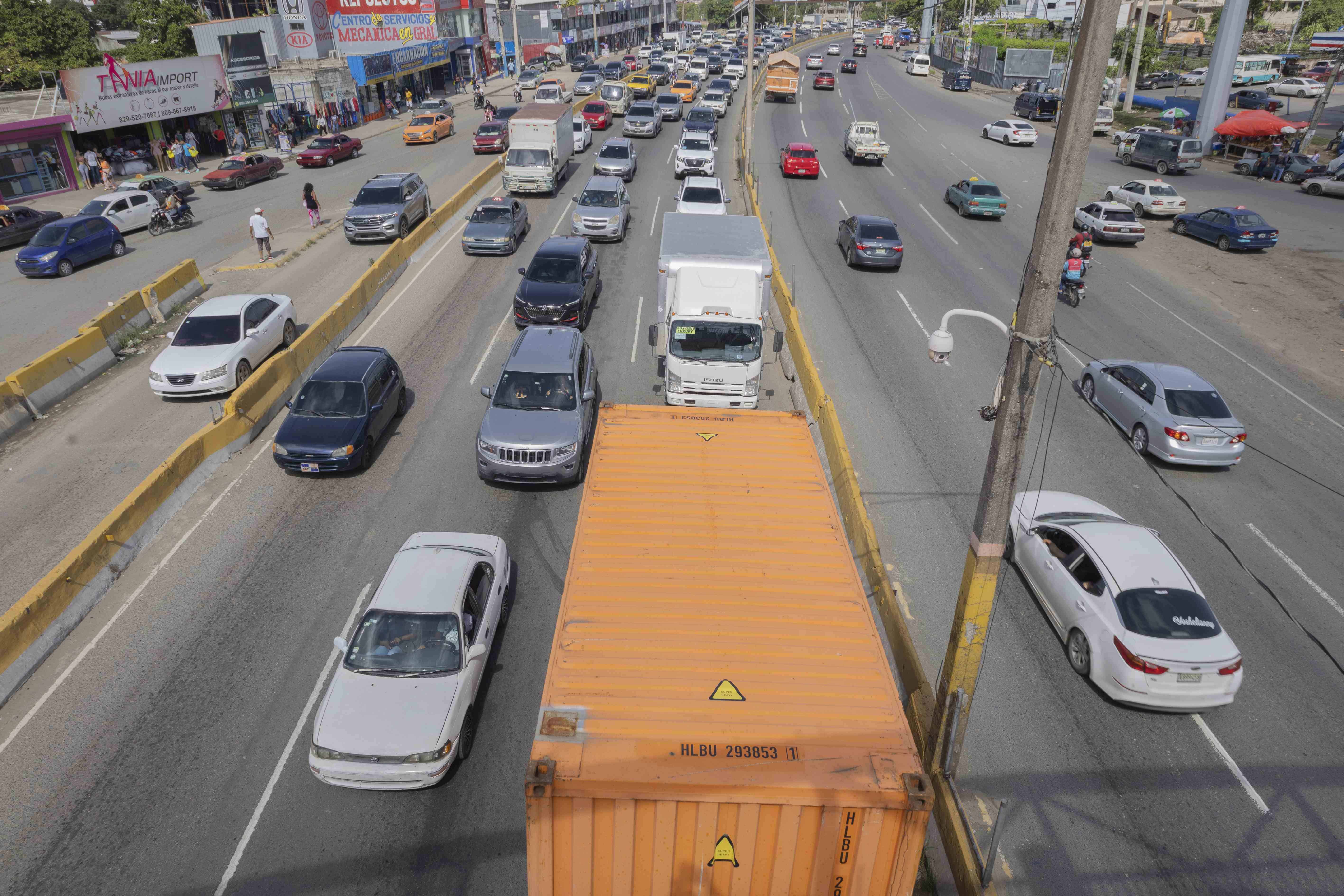 Las calles y avenidas son caoticas principalmente en las horas pico.