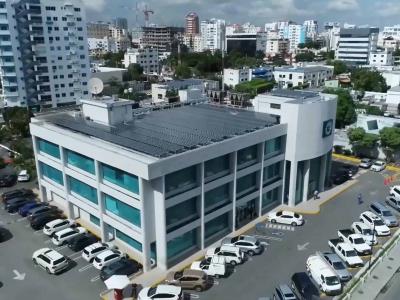 El Banco Popular suministra energía solar al SENI