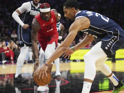 Jimmy Butler anota 33 puntos y Miami Heat vence a Mavericks