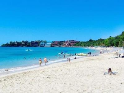 La recuperación de la Playa Sosúa avanza, dice el Mitur