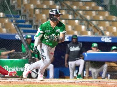 LIDOM Estrellas castigan el pitcheo de los Gigantes en SFM