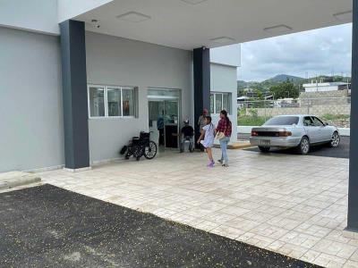 Servicios médicos que en hospital de Tamboril