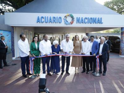 Abinader encabeza reapertura del remozado Acuario Nacional