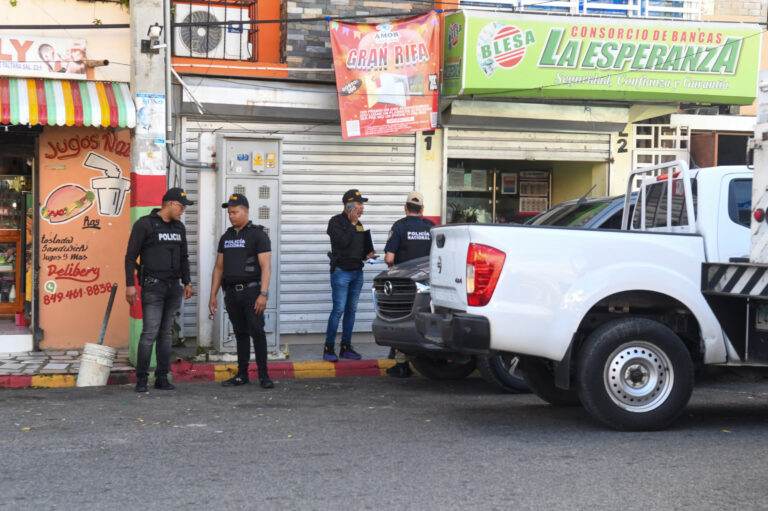 Adolescente fallece en tiroteo durante celebraciones navideñas en el barrio 27 de Febrero