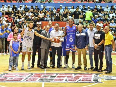 Baloncesto de SFM: ministro Deporte anuncia aporte millón de pesos