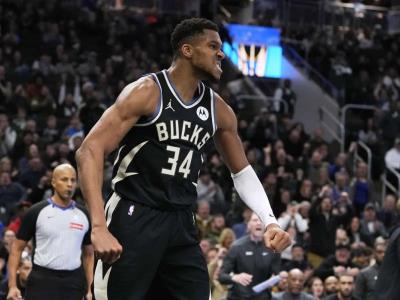 Bucks vencen 114-109 a Magic; regresan a las semis de la Copa NBA