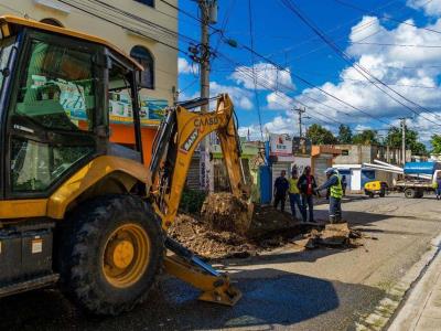 Caasd resuelve problema de drenaje sanitario en Los Alcarrizos