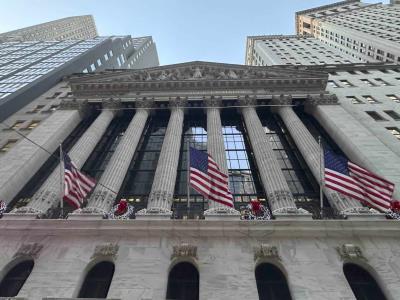 Caen las acciones de Wall Street en la bolsa de valores