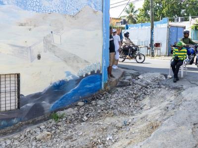 Calle Varón de Galilea es un peligro en Sabana Perdida