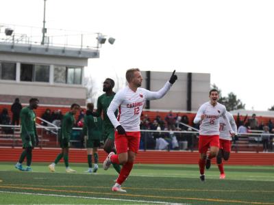 Capellán, del fútbol escolar en RD a la NCAA, a apunta al profesional