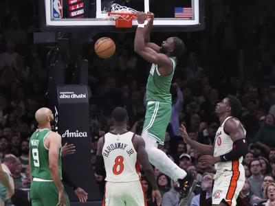 Celtics resisten lluvia de triples y vencen 130-120 a los Pistons