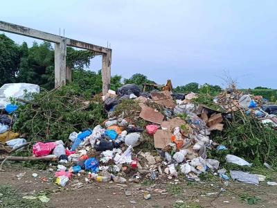 Desbordamiento de basuras en San Pedro de Macorís