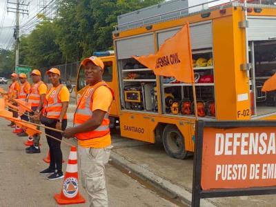 Despliegan miembros de la Defensa Civil en Santiago por Fin de Año