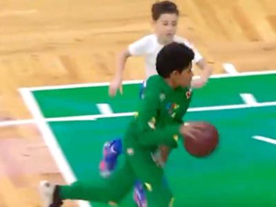Ean, el hijo de Al Horford juega partido de la NBA
