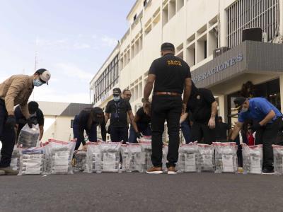 Fiscales se unen a la investigación de las 9.8 toneladas de cocaína