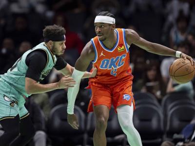 Gilgeous-Alexander y Williams guían al Thunder 106-94 sobre Hornets