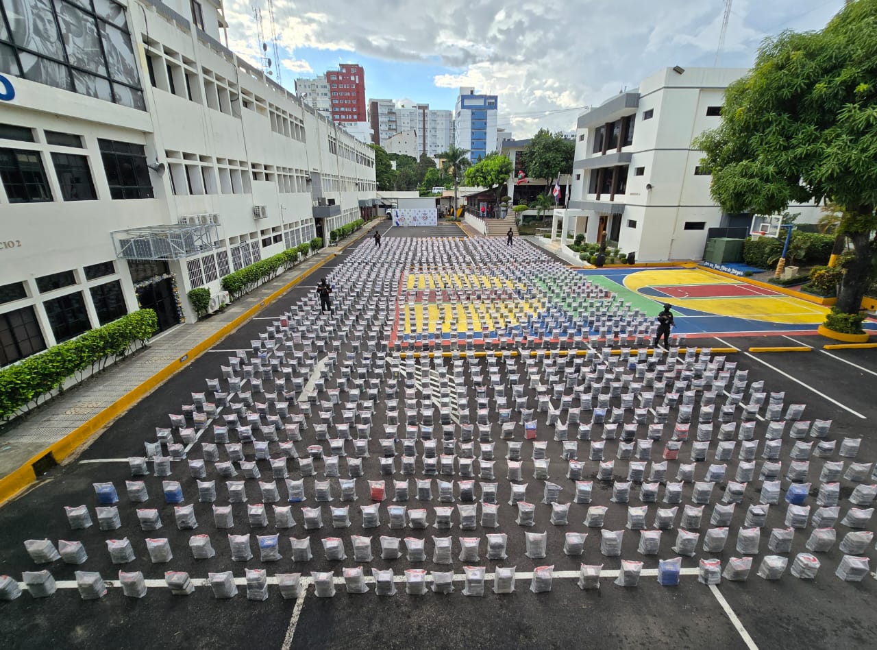Honduras afirma que contenedores con droga incautados en República Dominicana no pasaron por sus puertos