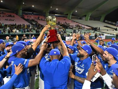 Licey barre a las Águilas en Serie de Titanes del Caribe